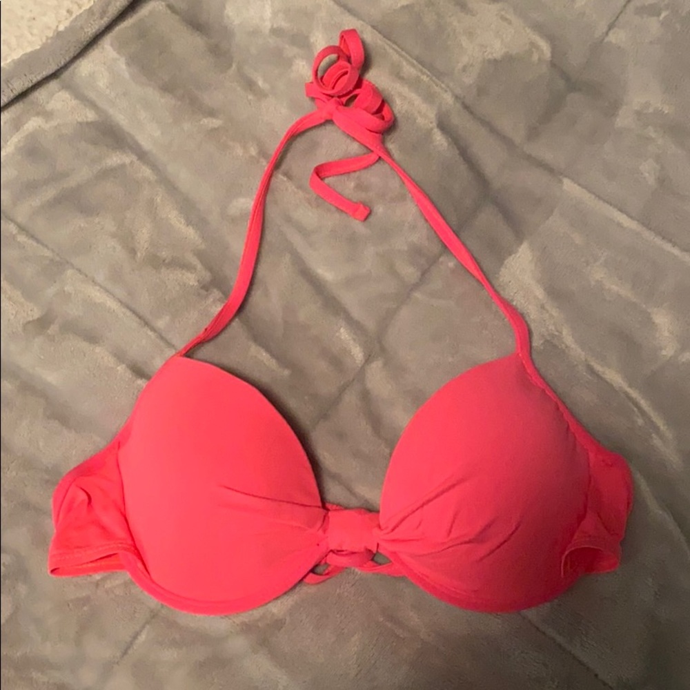 Pink bikini top